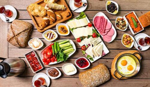 24 Yaşımda Köyün Ağasına Verdiler